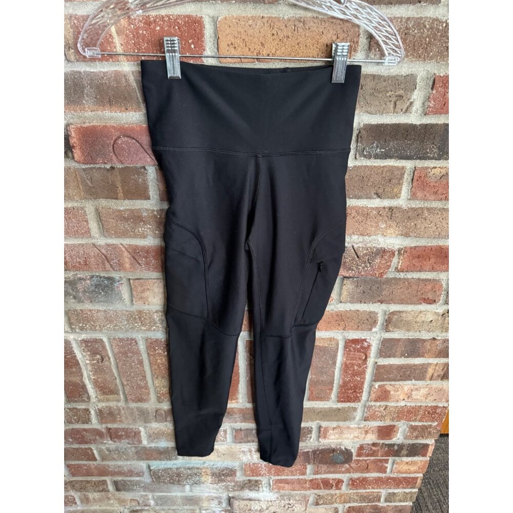 Old Navy Powersoft Leggings. Women's Size Small. High Rise. 23" Inseam.